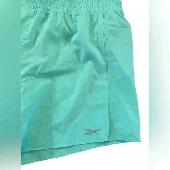 NWT Reebok women’s running shorts beautiful mint green color size M - Picture 4 of 7